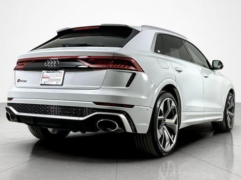 Used 2022 Audi RS Q8 w/ Luxury Package AWD/4WD image 5