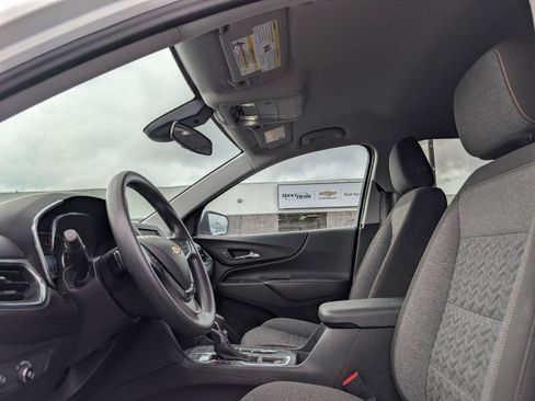 Used 2023 Chevrolet Equinox LT w/ LPO, Floor Liner Package AWD/4WD image 12