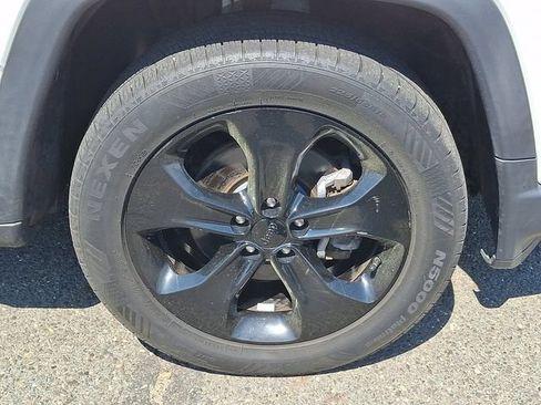Used 2019 Jeep Compass Latitude AWD/4WD image 10
