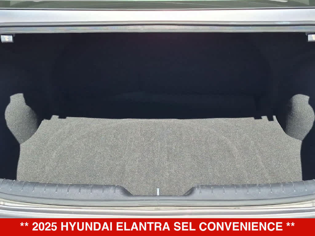 Used 2025 Hyundai Elantra SEL FWD image 33