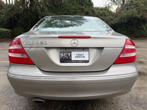 Used 2005 Mercedes-Benz CLK 320 Coupe image 5
