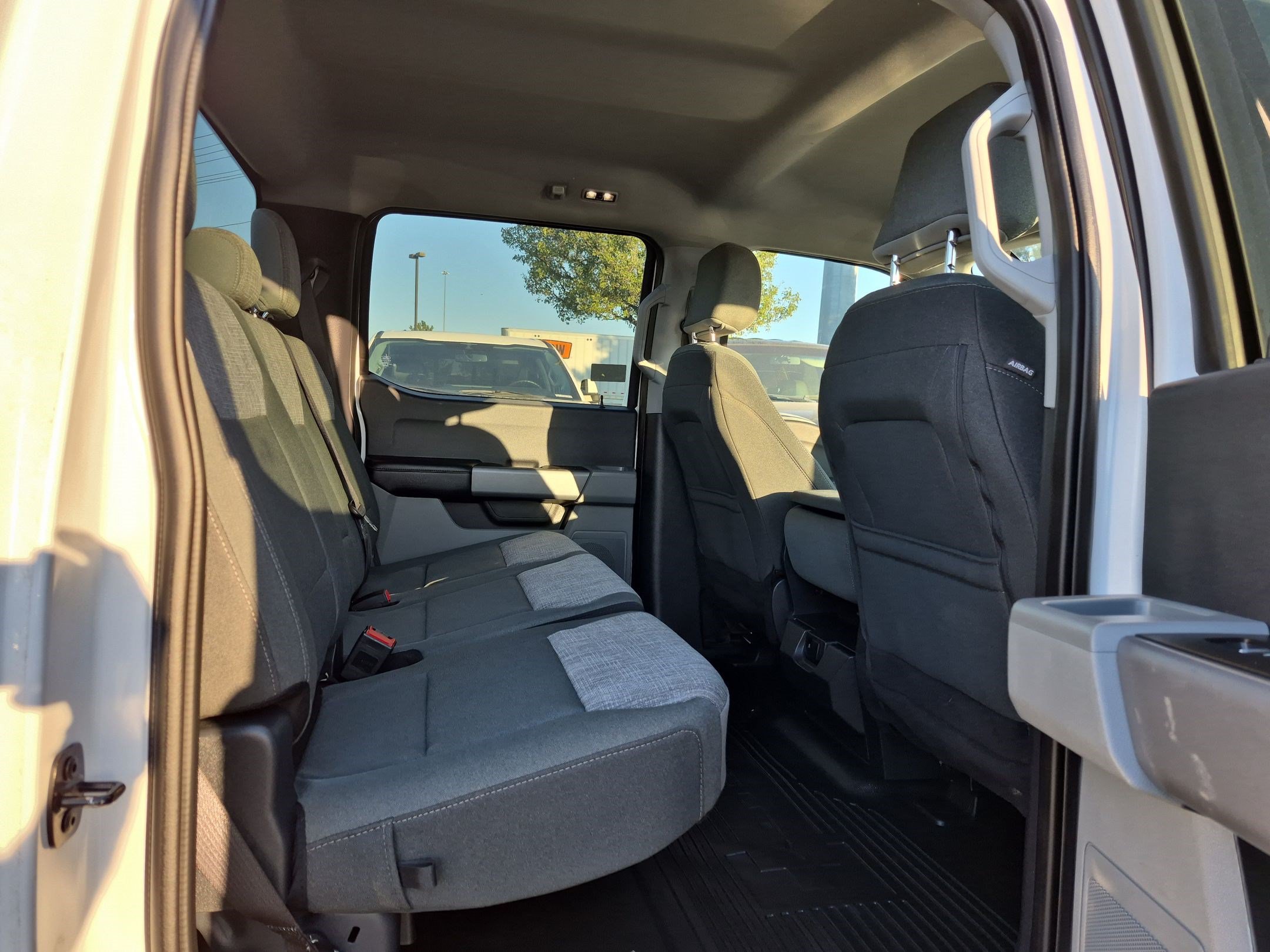 Used 2024 Ford F350 XLT w/ FX4 Off-Road Package AWD/4WD image 31