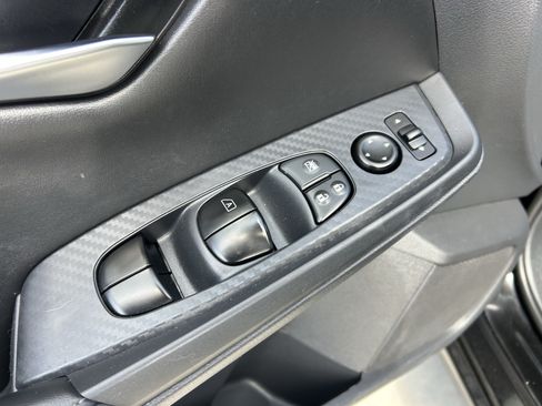 Used 2025 Nissan Sentra SV FWD image 16