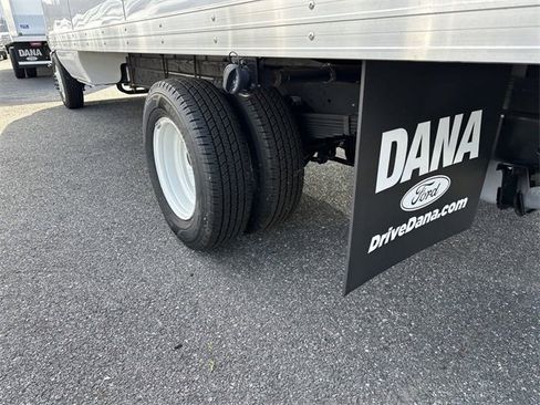 New 2024 Ford E-450 and Econoline 450 Super Duty w/ Power Windows & Locks Group image 41