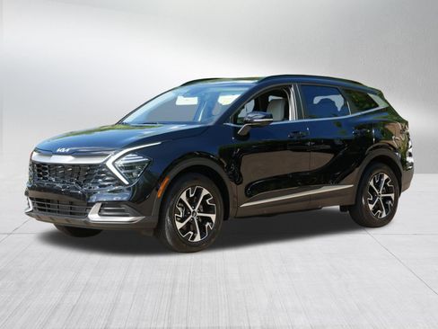 Certified 2025 Kia Sportage EX w/ Premium Package AWD/4WD image 3