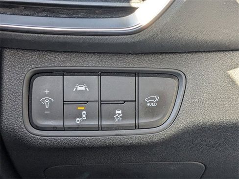 Used 2020 Hyundai Santa Fe SEL image 25