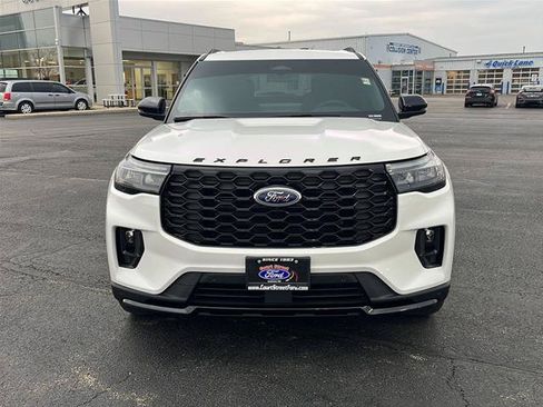 Certified 2026 Ford Explorer ST-Line w/ ST-Line Street Pack AWD/4WD image 2