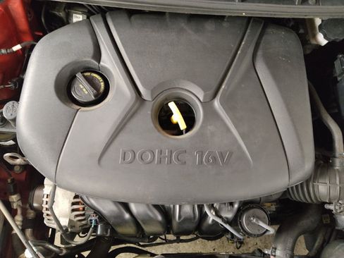 Used 2013 Hyundai Elantra image 30