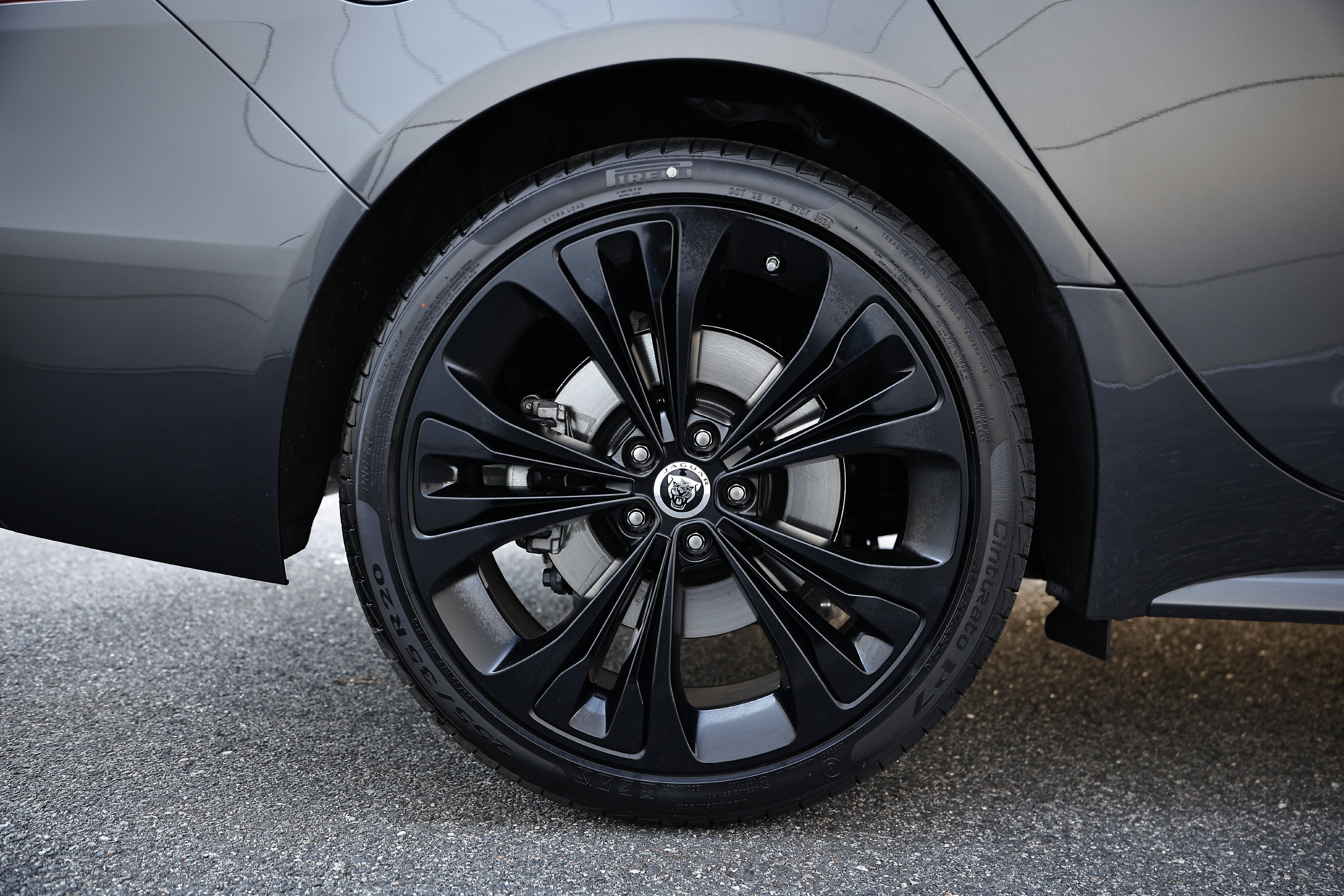 New 2024 Jaguar XF R-Dynamic SE AWD/4WD image 12