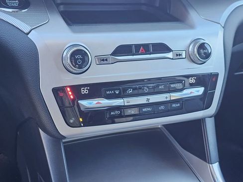 Used 2021 Ford Explorer XLT w/ Equipment Group 202A image 20