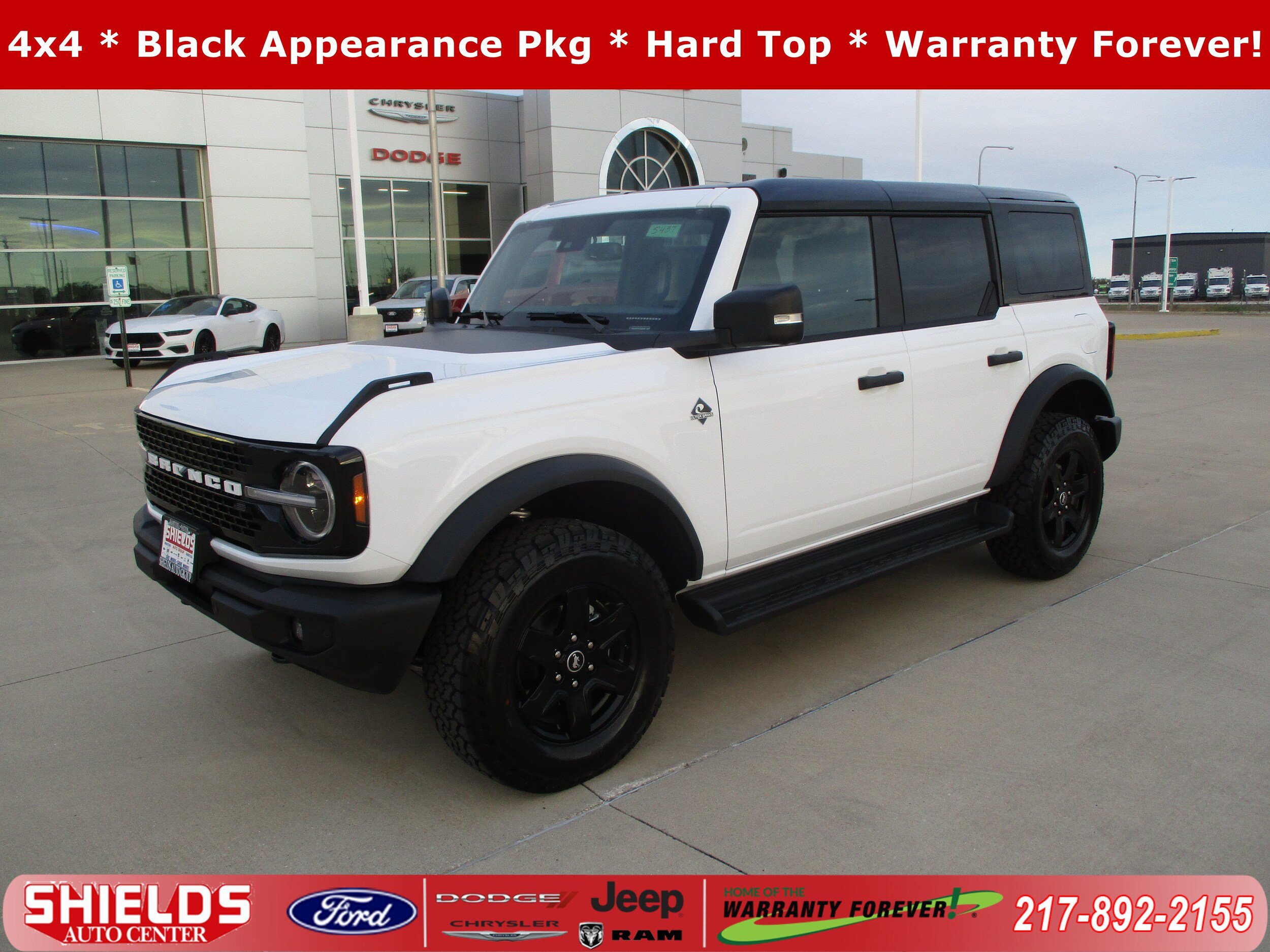 Used 2025 Ford Bronco Outer Banks AWD/4WD image 1