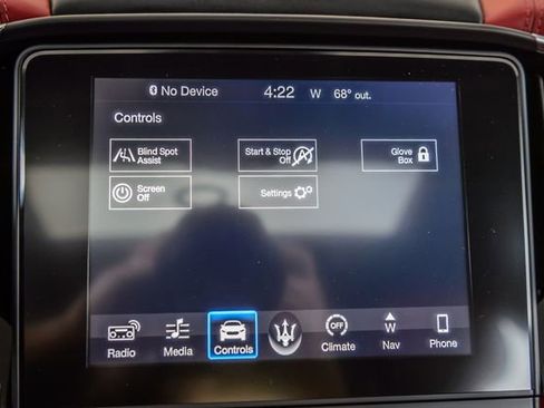 Used 2018 Maserati Ghibli image 21