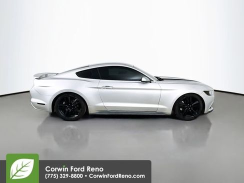 Used 2017 Ford Mustang Coupe image 8
