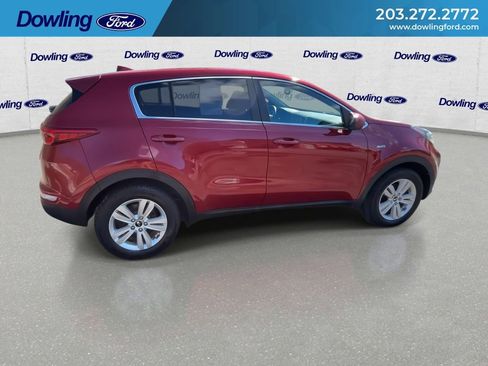 Used 2018 Kia Sportage LX image 4