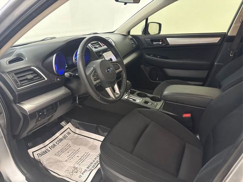 Used 2017 Subaru Legacy 2.5i Premium AWD/4WD image 9