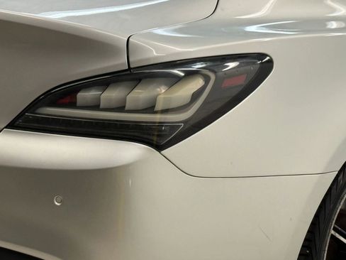 Used 2013 Hyundai Genesis 3.8 image 10