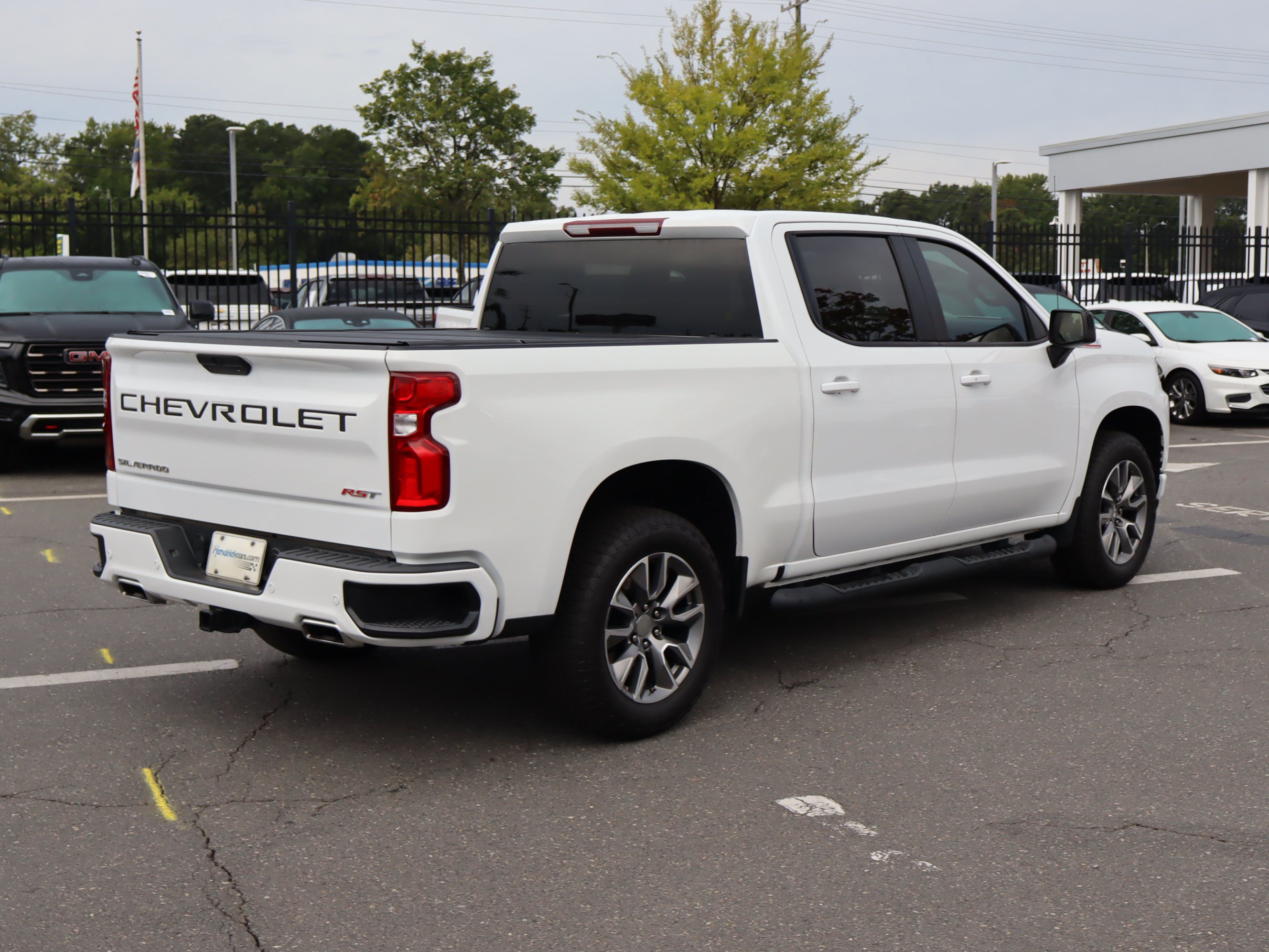 Used 2022 Chevrolet Silverado 1500 RST w/ Safety Package AWD/4WD image 10