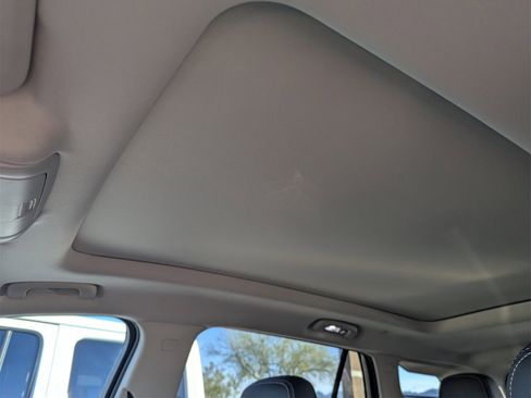 Used 2024 GMC Terrain Denali w/ Denali Premium Package image 8