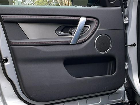 Used 2023 Land Rover Discovery Sport S R-Dynamic image 27