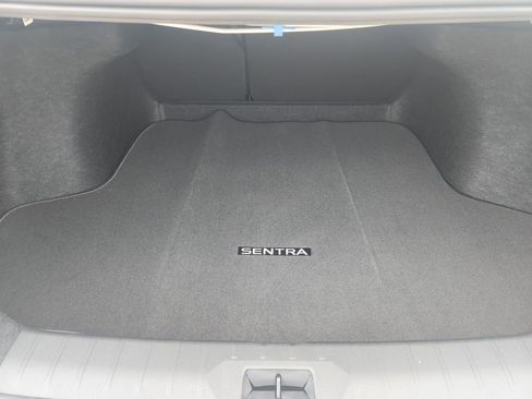 New 2026 Nissan Sentra SR FWD image 27
