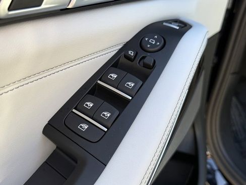 Used 2026 BMW X5 xDrive40i w/ M Sport Package image 19