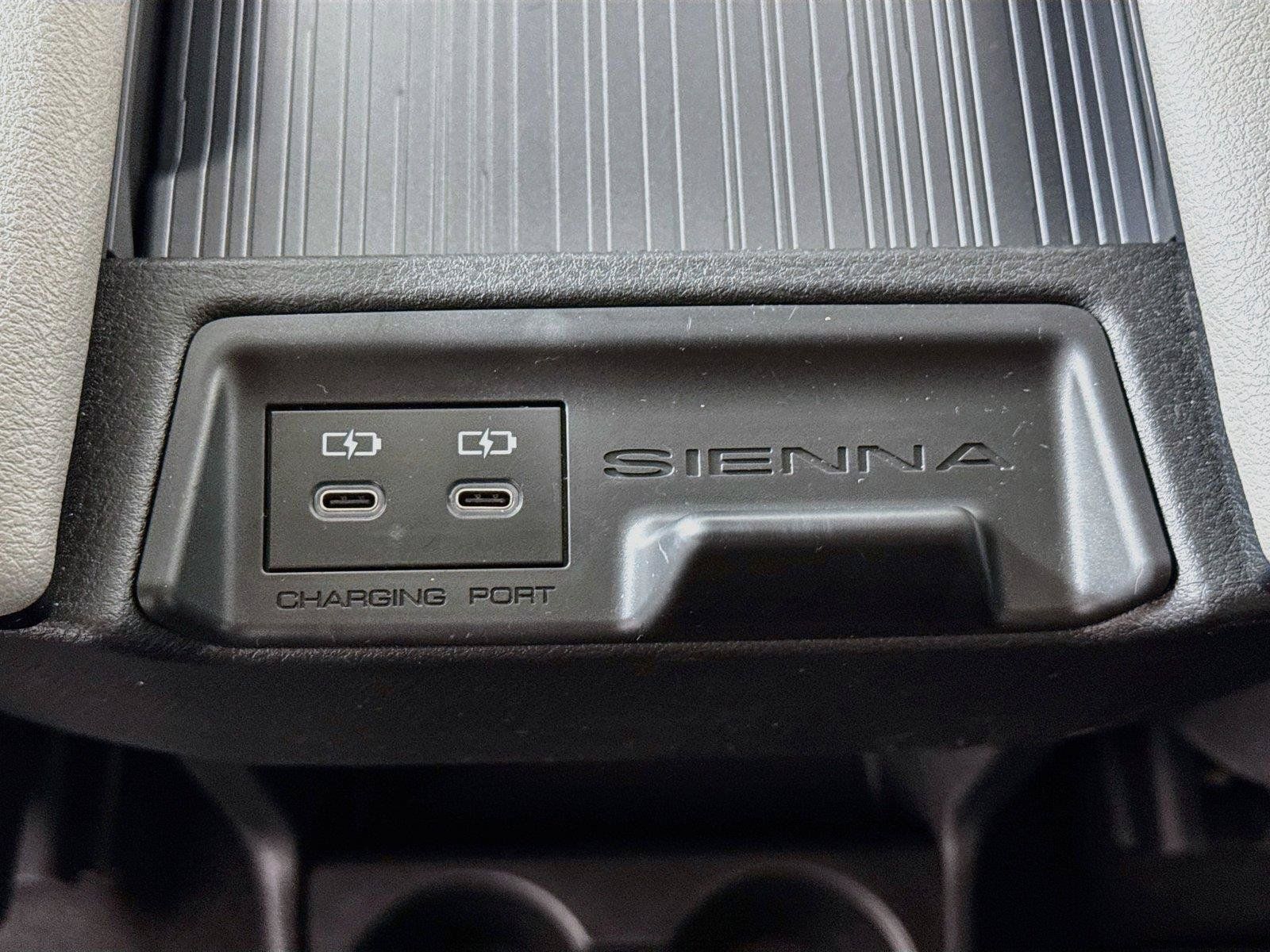 Certified 2026 Toyota Sienna XLE FWD image 37