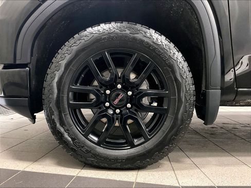 Used 2024 GMC Sierra 1500 Elevation image 7