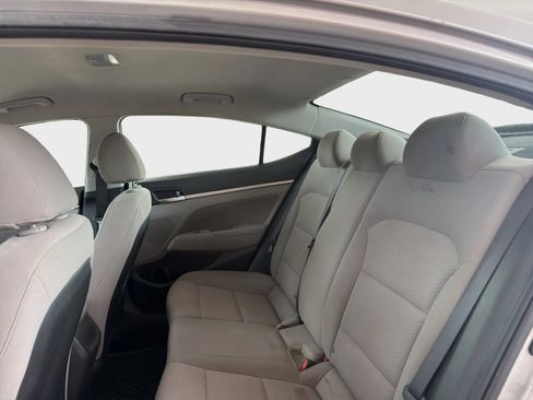 Used 2020 Hyundai Elantra SEL FWD image 13
