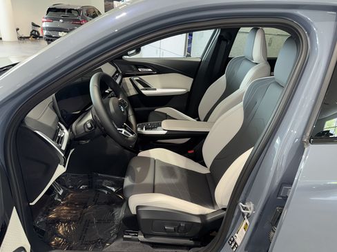 New 2026 BMW X2 xDrive28i w/ M Sport Package AWD/4WD image 14