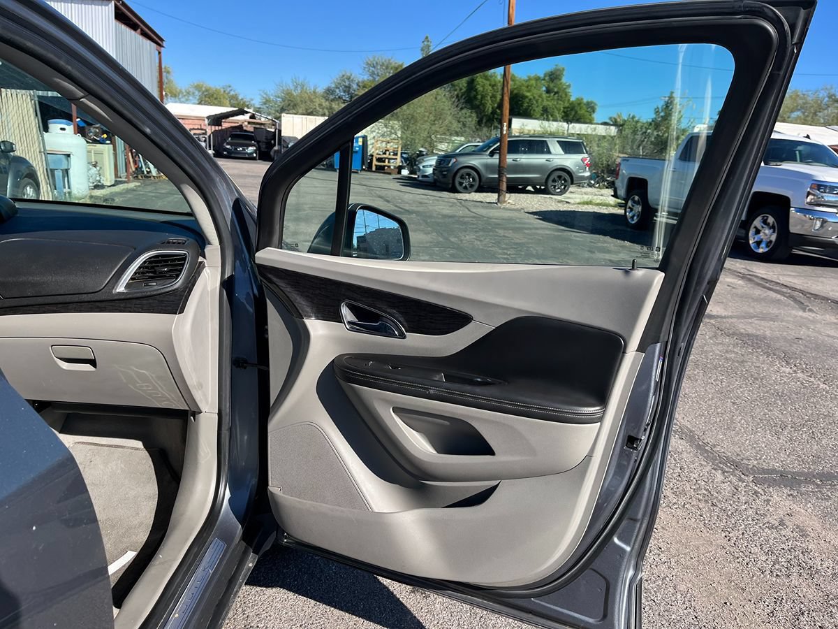 Used 2015 Buick Encore FWD image 18