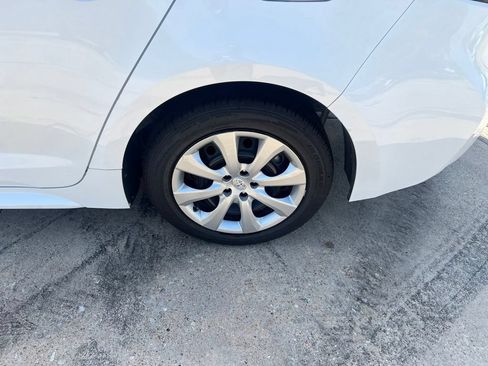 Used 2024 Toyota Corolla LE FWD image 8