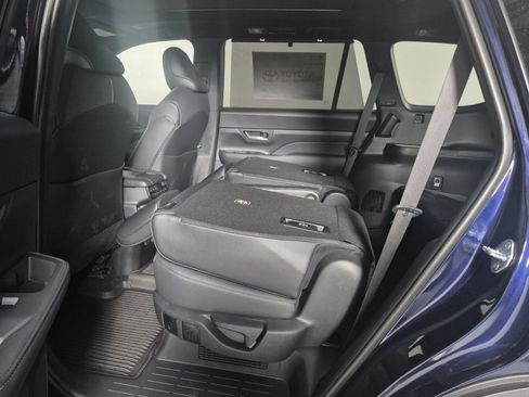 New 2026 Toyota Grand Highlander AWD Hybrid image 32
