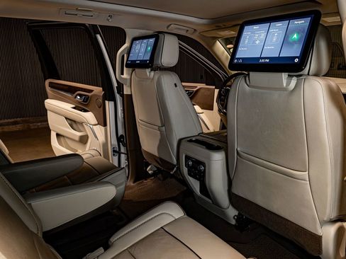 Used 2021 GMC Yukon XL Denali w/ Denali Ultimate Package image 26