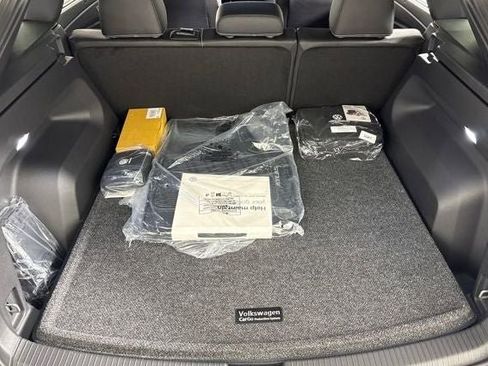 New 2026 Volkswagen Atlas Cross Sport SE image 18