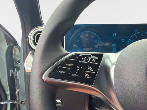 New 2026 Mercedes-Benz GLC 300 image 27