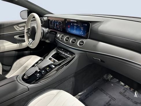 Used 2024 Mercedes-Benz AMG GT 63 image 13