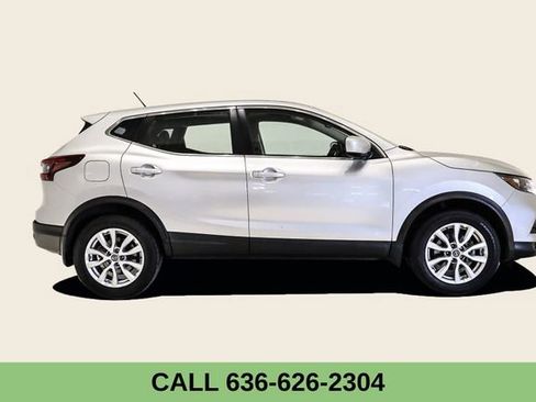 Used 2022 Nissan Rogue Sport S image 4