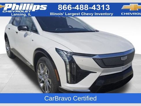 Used 2025 Cadillac Optiq Luxury 2 w/ LPO, Floor Liner Package AWD/4WD image 1