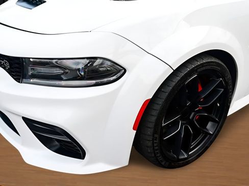 Used 2021 Dodge Charger SRT Hellcat image 17