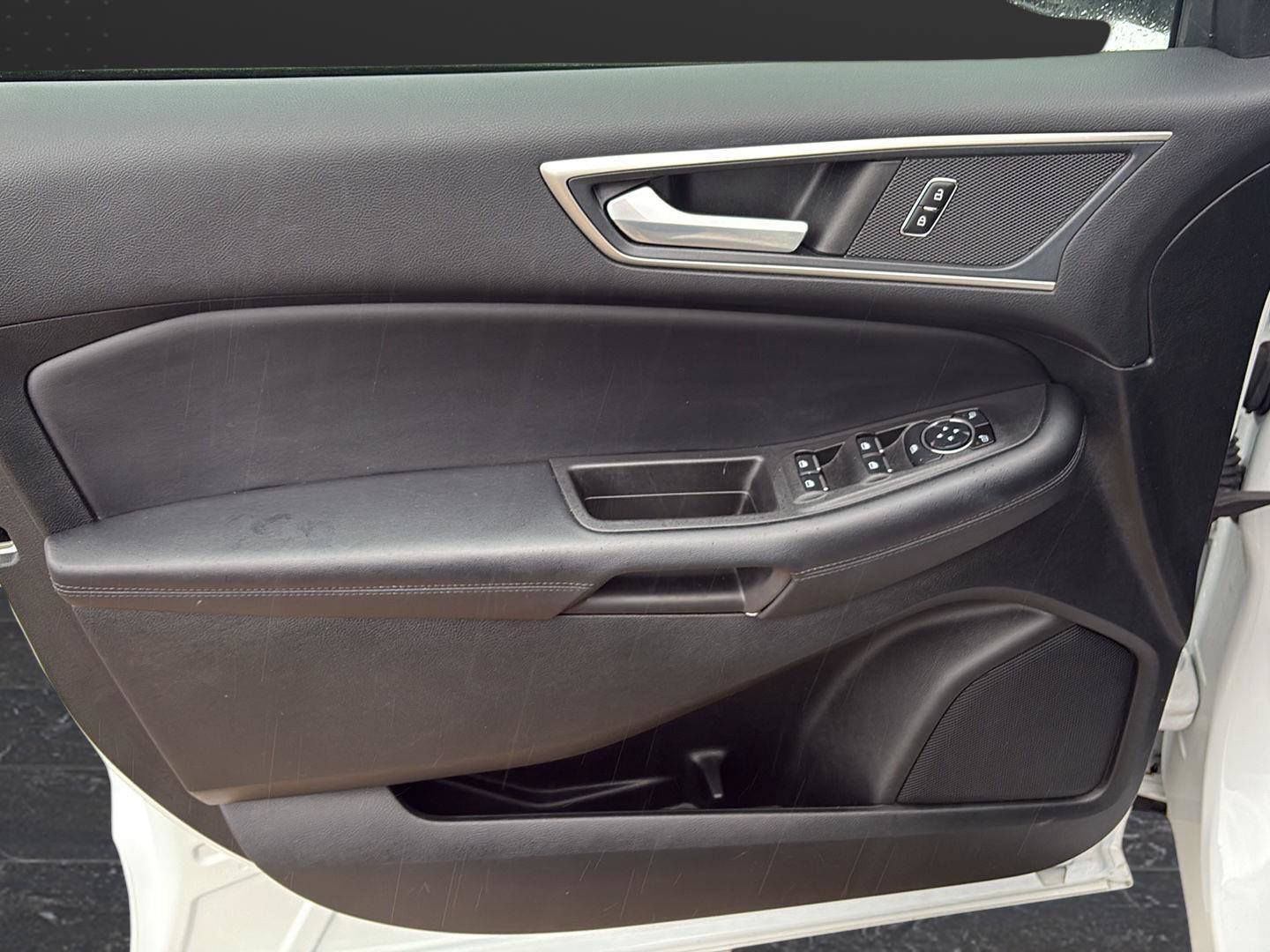 Used 2023 Ford Edge SEL w/ Convenience Package AWD/4WD image 11