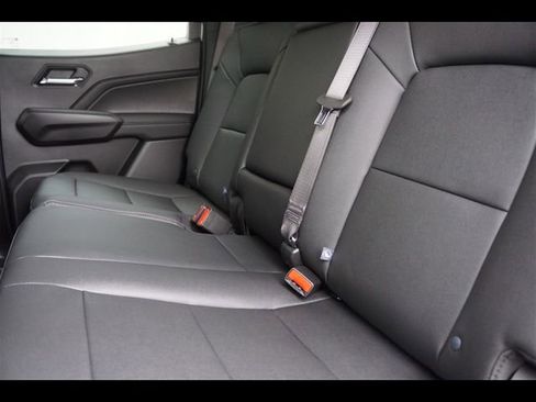 Used 2026 Chevrolet Colorado LT w/ LT Convenience Package image 7