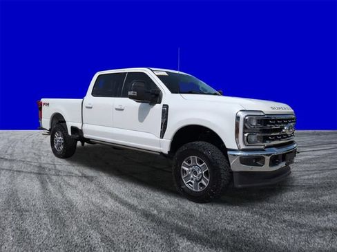 Used 2024 Ford F250 Lariat w/ Lariat Ultimate Package AWD/4WD image 2