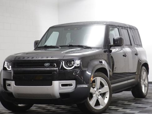 Used 2024 Land Rover Defender 110 SE image 1