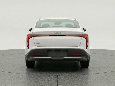 Used 2025 Kia K4 LXS image 7