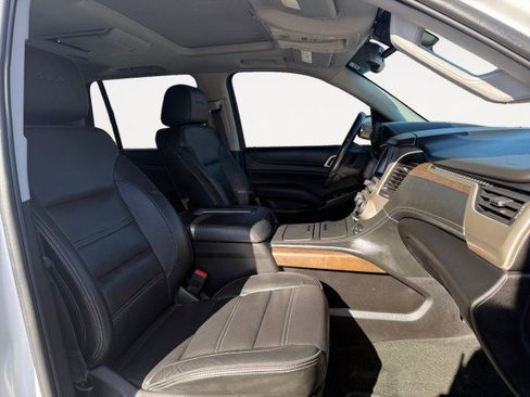 Used 2018 GMC Yukon Denali w/ Denali Ultimate Package image 12