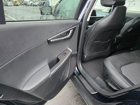 Certified 2024 Kia EV6 Light image 18