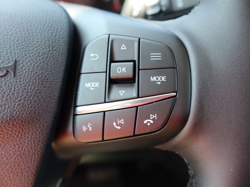 New 2025 Ford Maverick XLT w/ XLT Luxury Package image 17