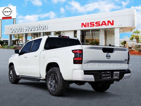 New 2026 Nissan Frontier SV w/ SV Convenience Package image 3