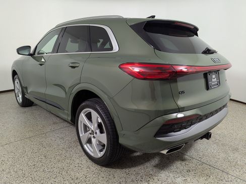 Used 2025 Audi Q5 Premium Plus w/ Premium Plus image 5