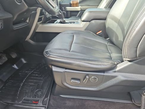 Used 2018 Ford F150 Lariat w/ Equipment Group 502A Luxury AWD/4WD image 16